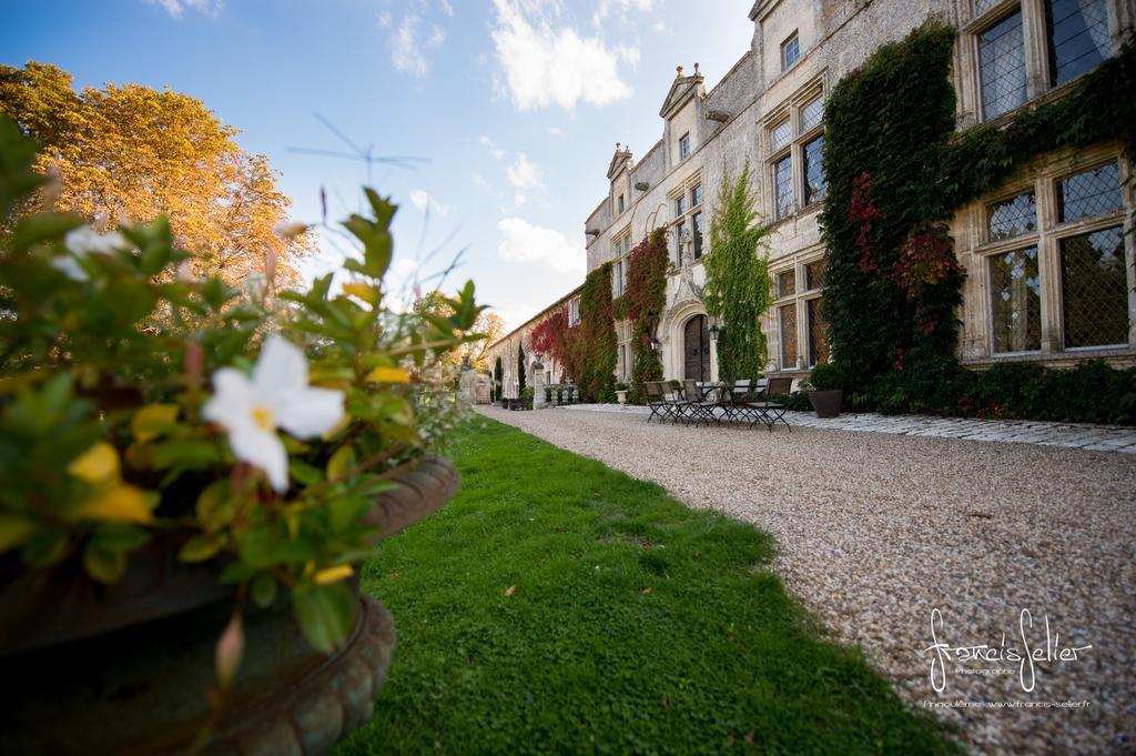 Chateau De Maumont Hotel Magnac-sur-Touvre Exterior photo